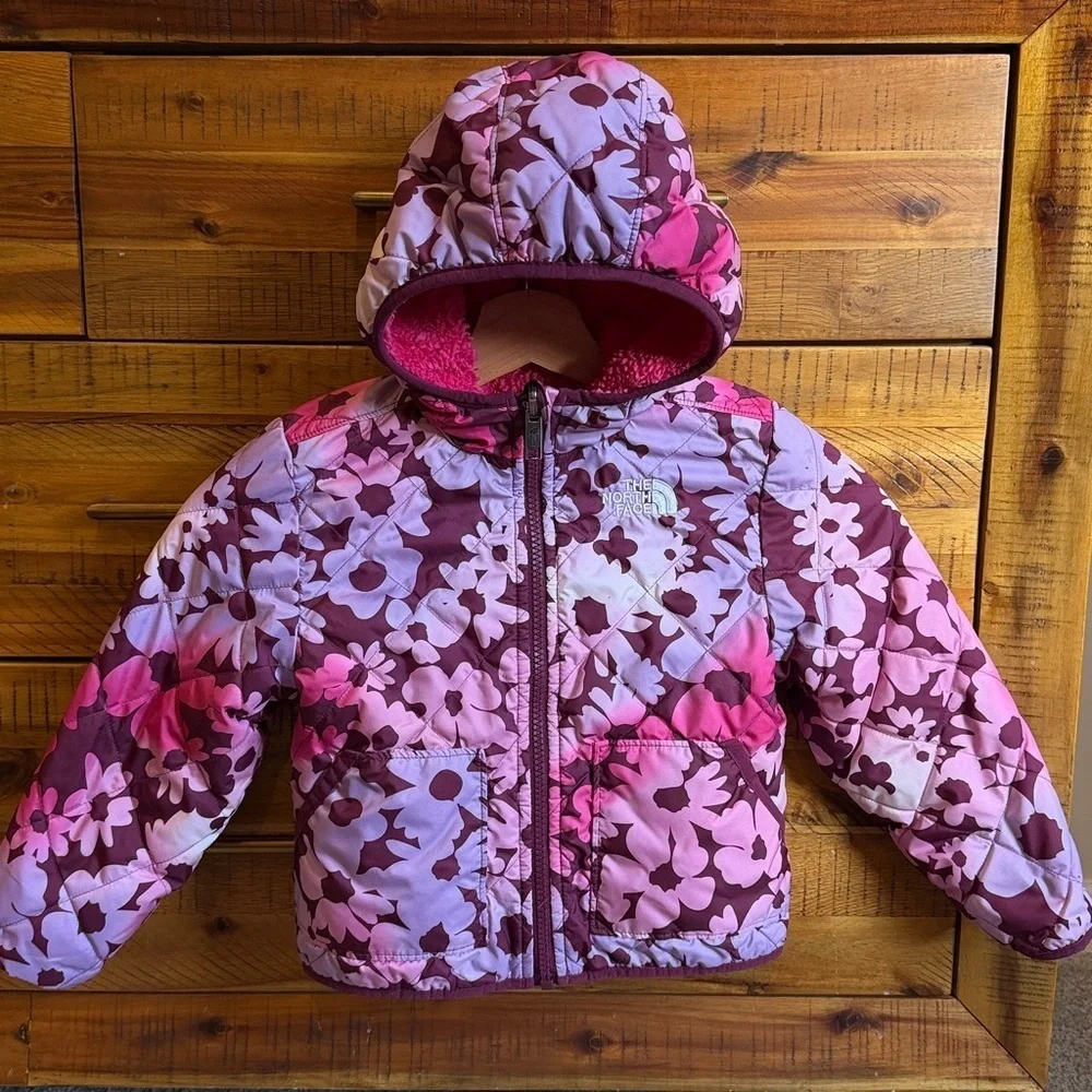 The North Face Girls Reversible Floral Hooded Puffer Jacket